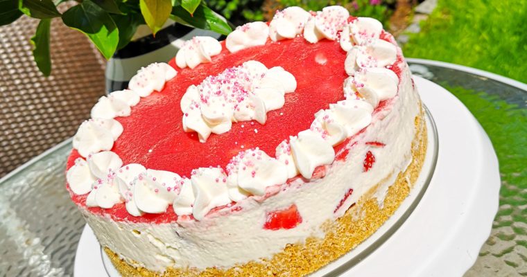 Schnellster No-Bake Erdbeer-Cheesecake